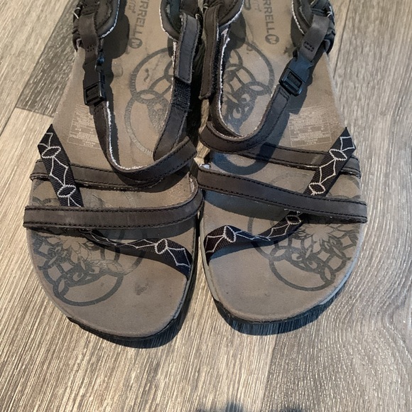 Merrell black sandals size 8 - Picture 2 of 4